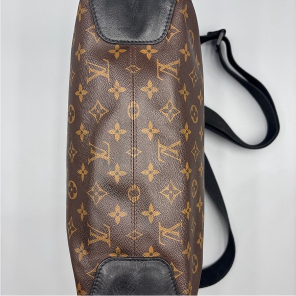 LV MACASSAR MESSENGER MONOGRAM - Picture 10 of 13